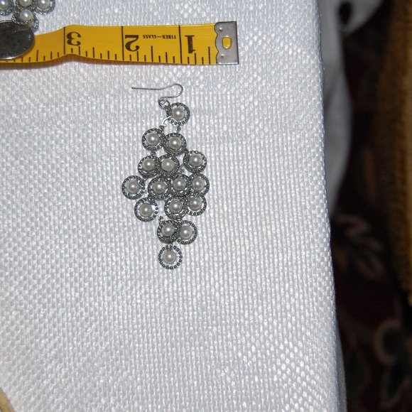 Pearl Like Dangling Wire Earrings - Picture 5 of 5